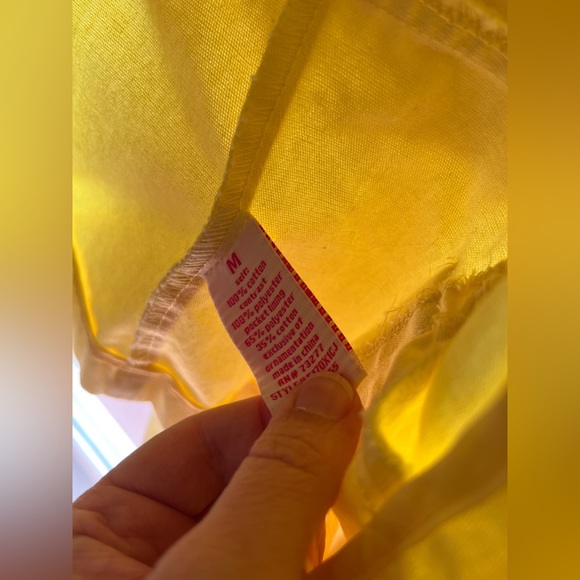 2/$20 Candies yellow jacket size medium - Picture 5 of 7